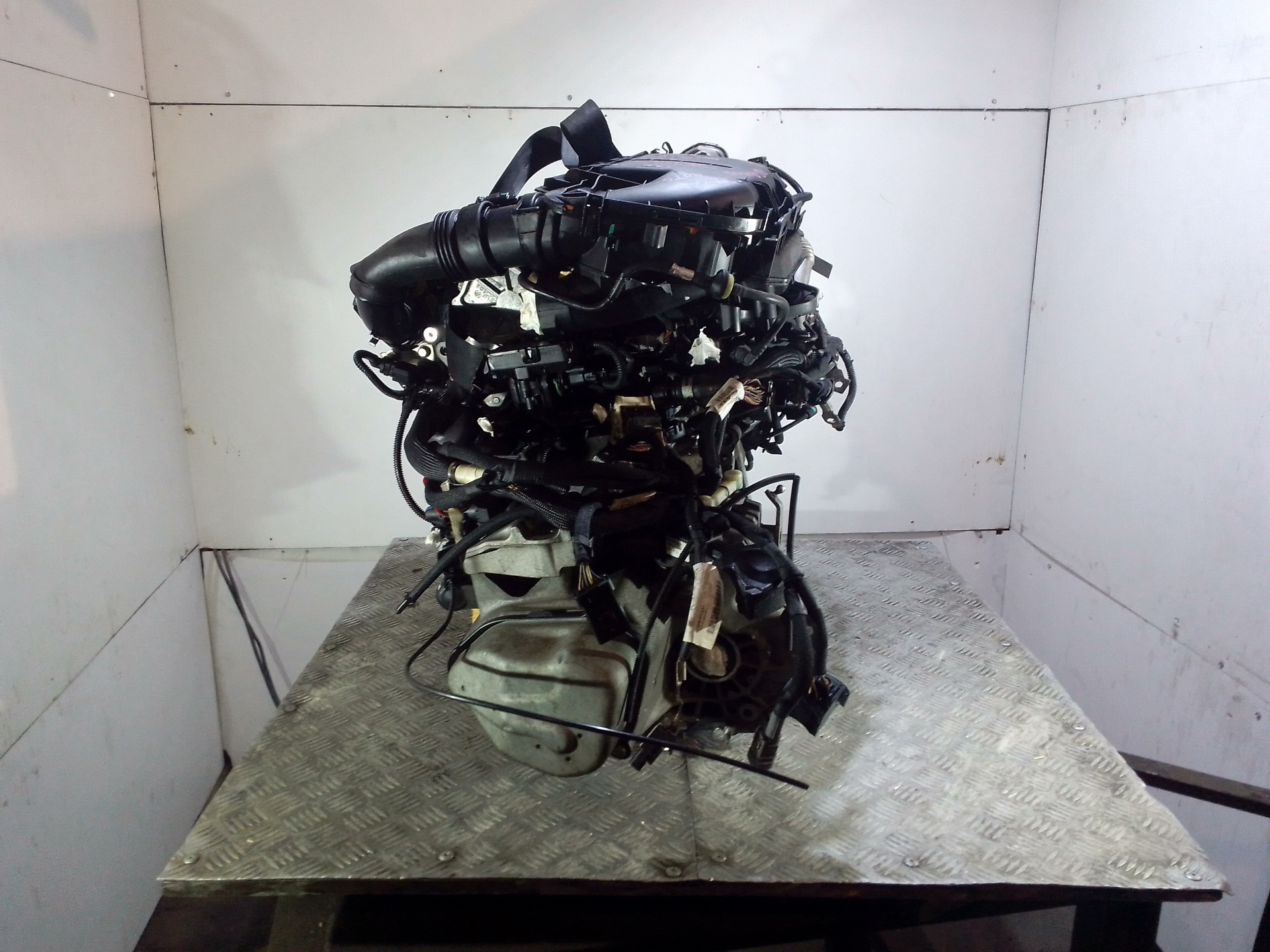 PEUGEOT 208 Peugeot 208 (2012-2015) Motor 8H01 19996735