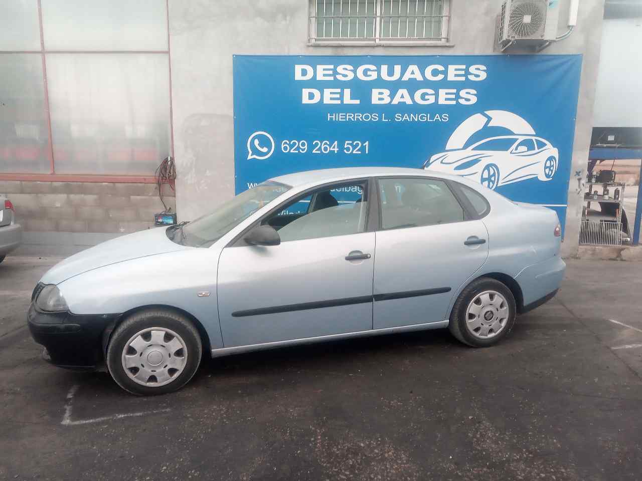 SEAT Cordoba 2 generation (1999-2009) Stūres pastiprinātāja sūknis 6Q0423156S 24828414