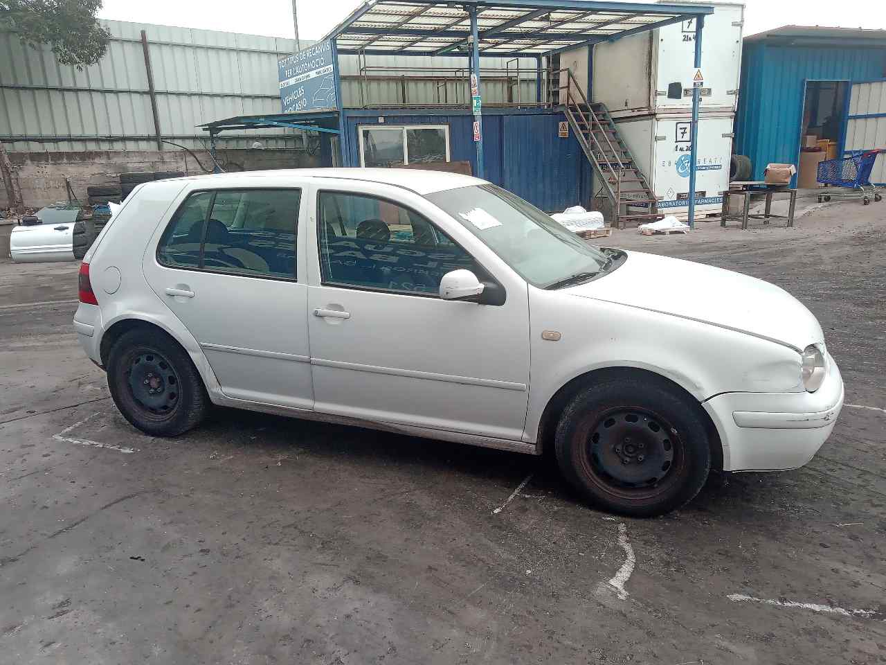 VOLKSWAGEN Golf 4 generation (1997-2006) Генератор 028903028D 24828836