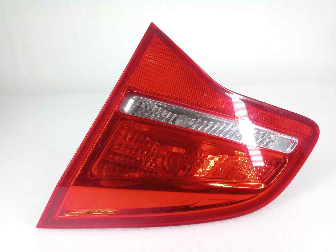 OPEL Meriva 2 generation (2010-2020) Rear Right Taillight Lamp 21628003 24826927