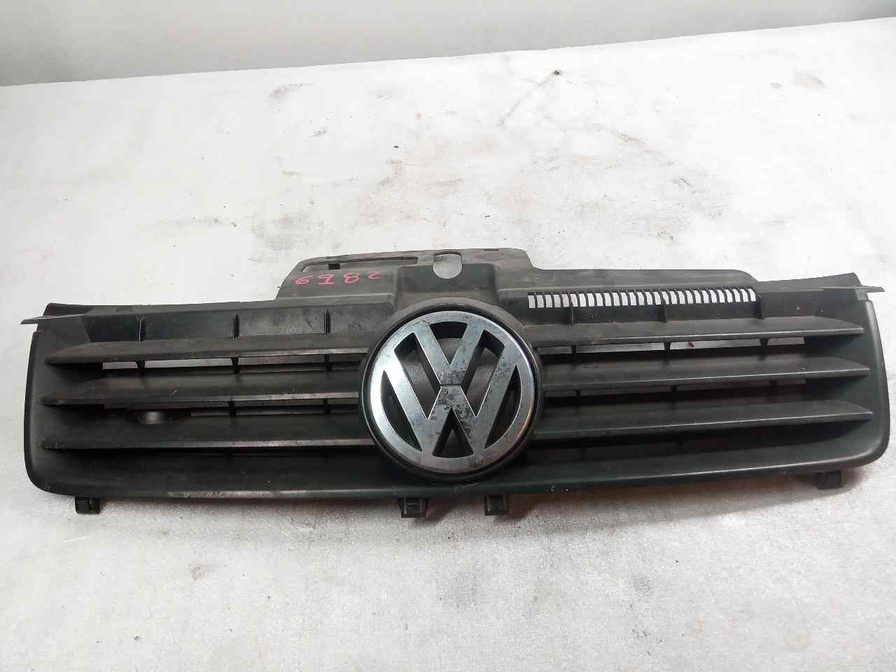 VOLKSWAGEN Polo 4 generation (2001-2009) Radiator Grille 6Q0853651 24828016