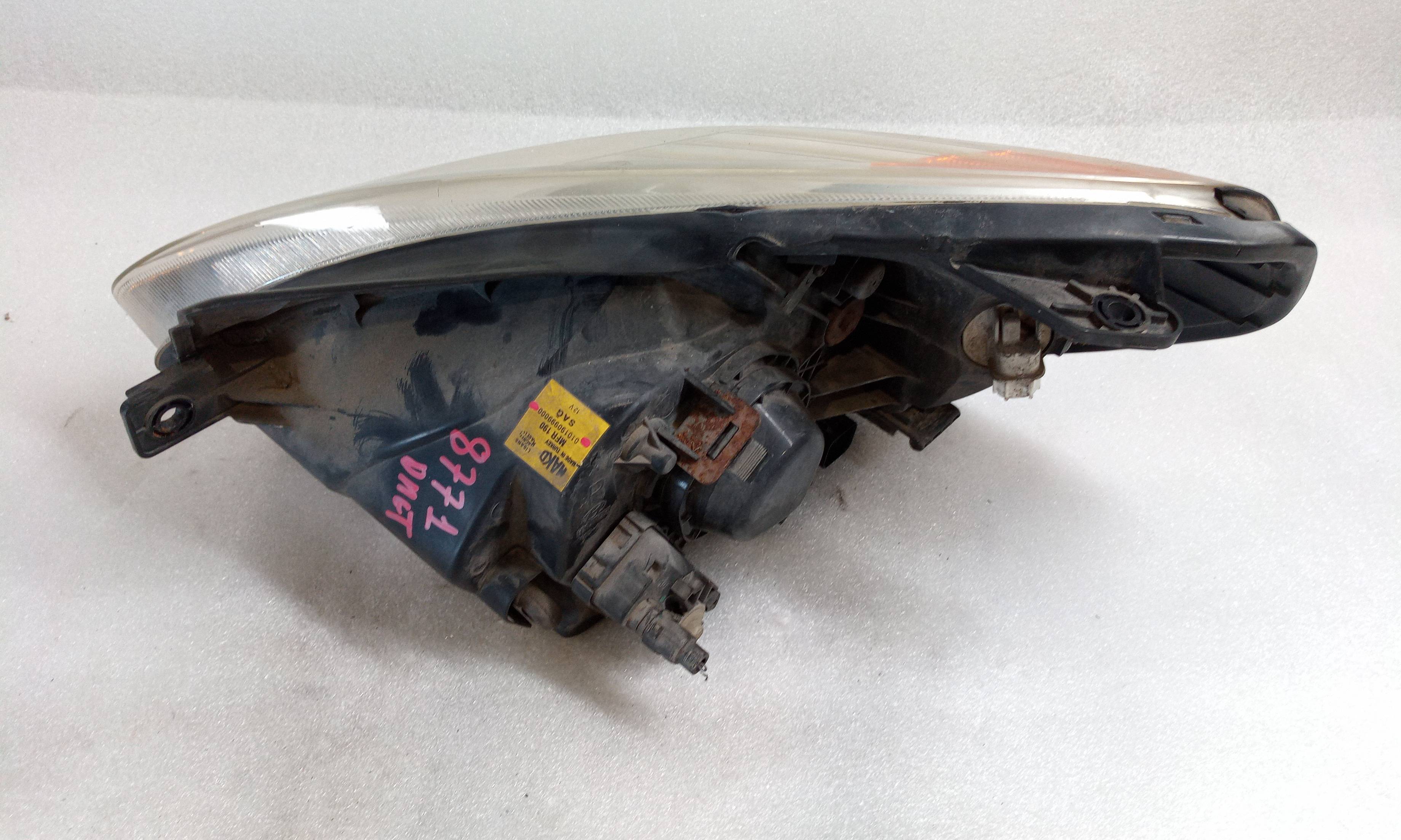 Faro derecho D4FA 010190999000 de Hyundai Accent iii sedán (mc) 2005-2010 - pieza usada