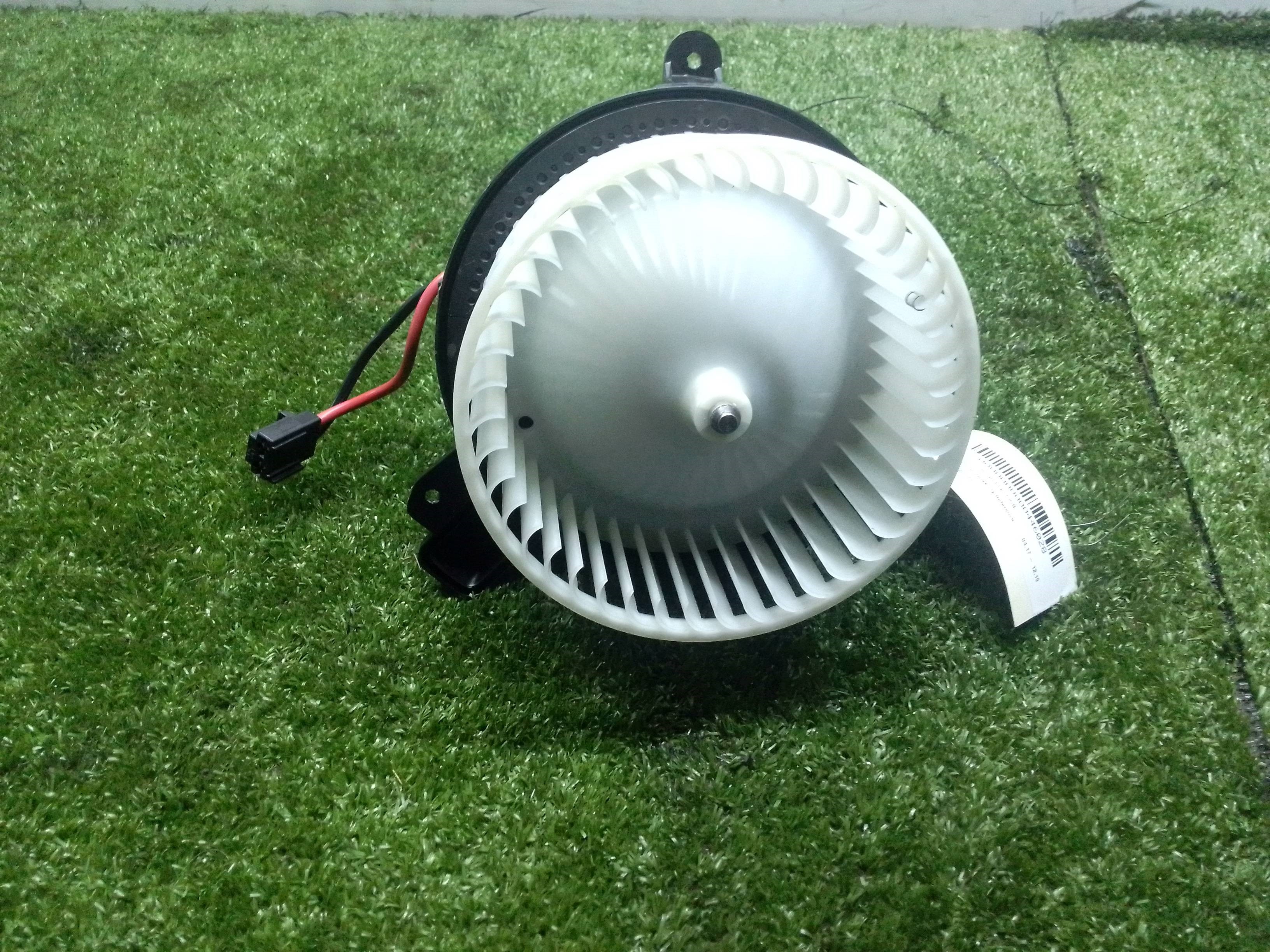 SEAT Ibiza 4 generation (2008-2017) Heater Blower Fan 2Q1820021 24826439