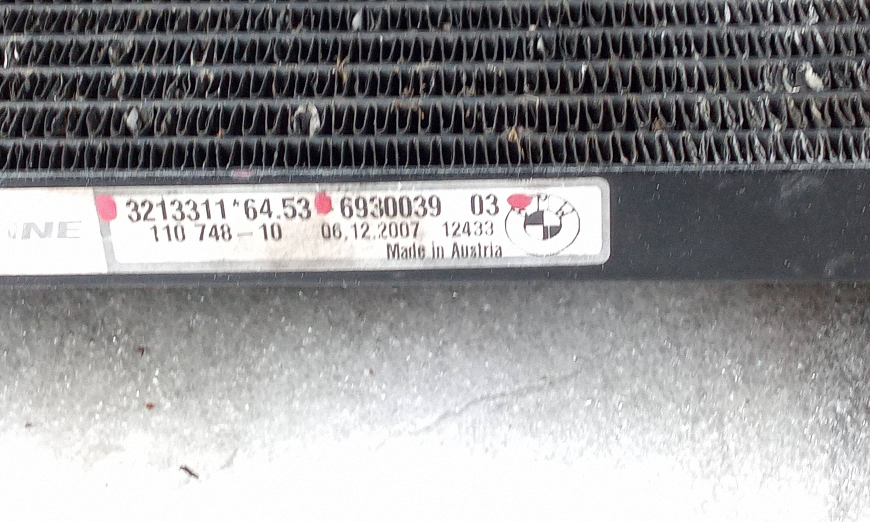 BMW 3 Series E90/E91/E92/E93 (2004-2013) Охлаждающий радиатор 32133116453 24797039