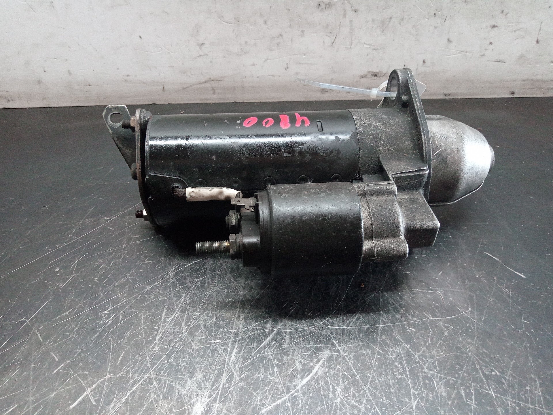 Starter motor AQJ 0001110100 de Audi S6 avant (4b6) 1997-2005 340 CV - pieza usada