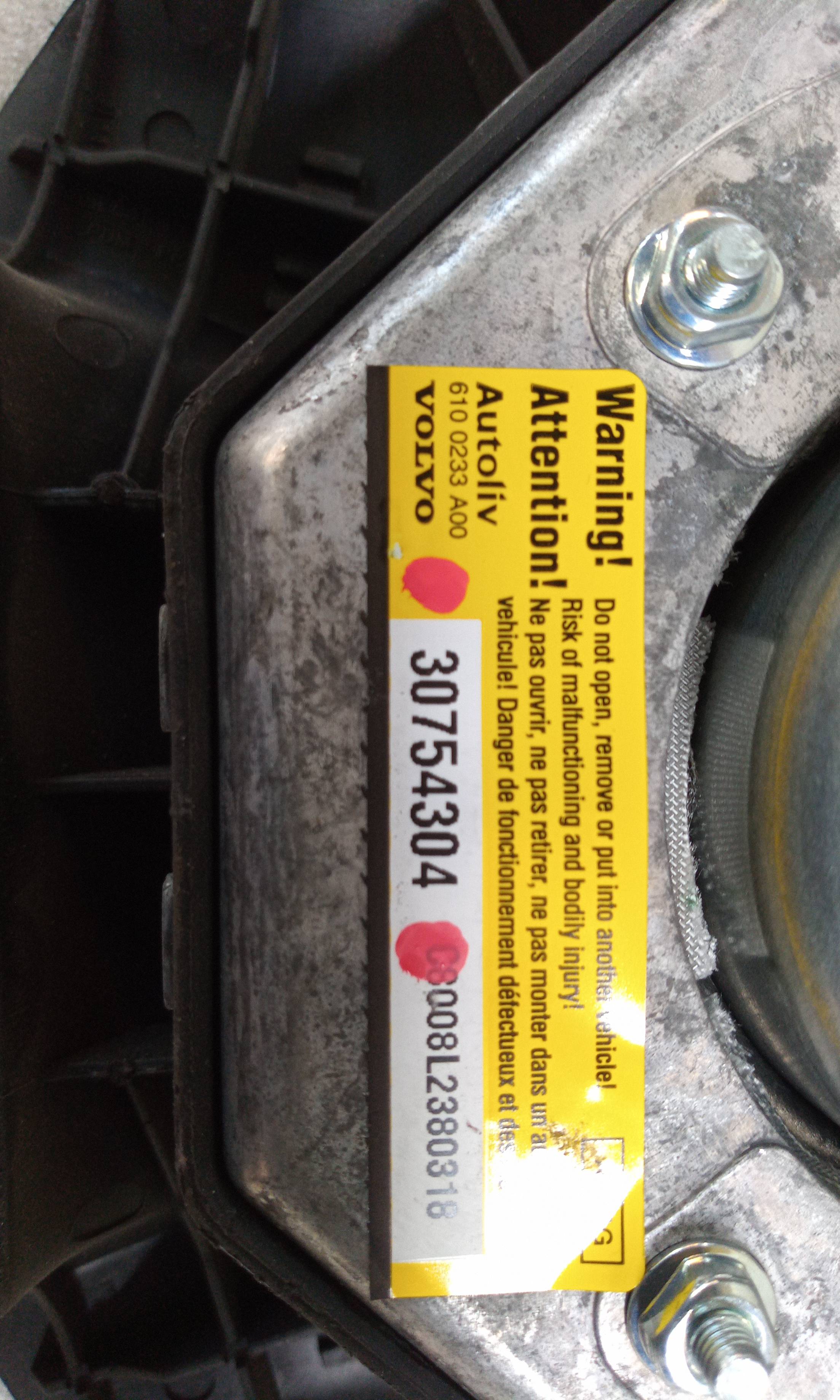 Airbag guida D5244T4 30754304 de Volvo Xc90 i (275) 2002-2006 185 CV con 227000 km - pieza usada