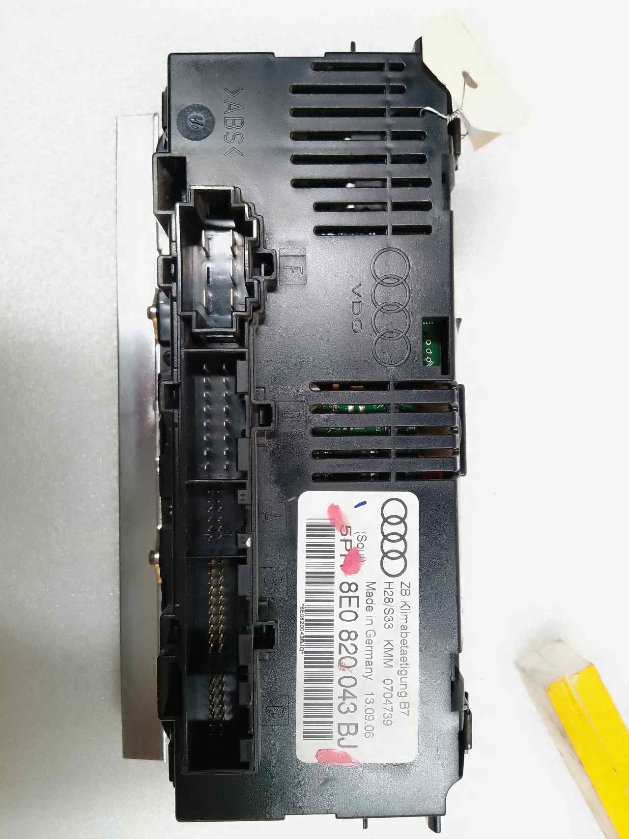 AUDI A4 B7/8E (2004-2008) Switches 8E0820043BJ 23800877