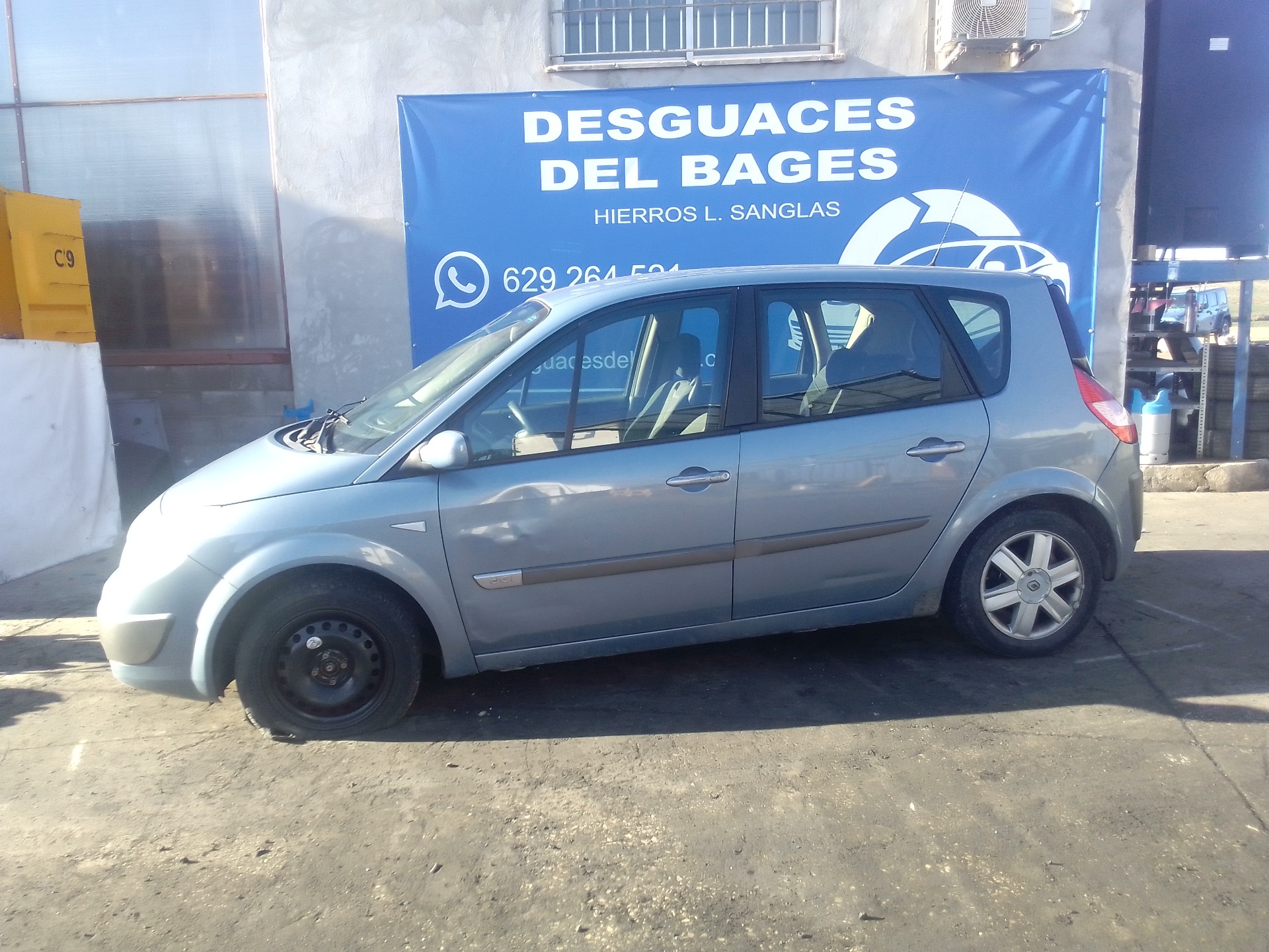 RENAULT Scenic 2 generation (2003-2010) Saugiklių dėžė 8200309693 20050631