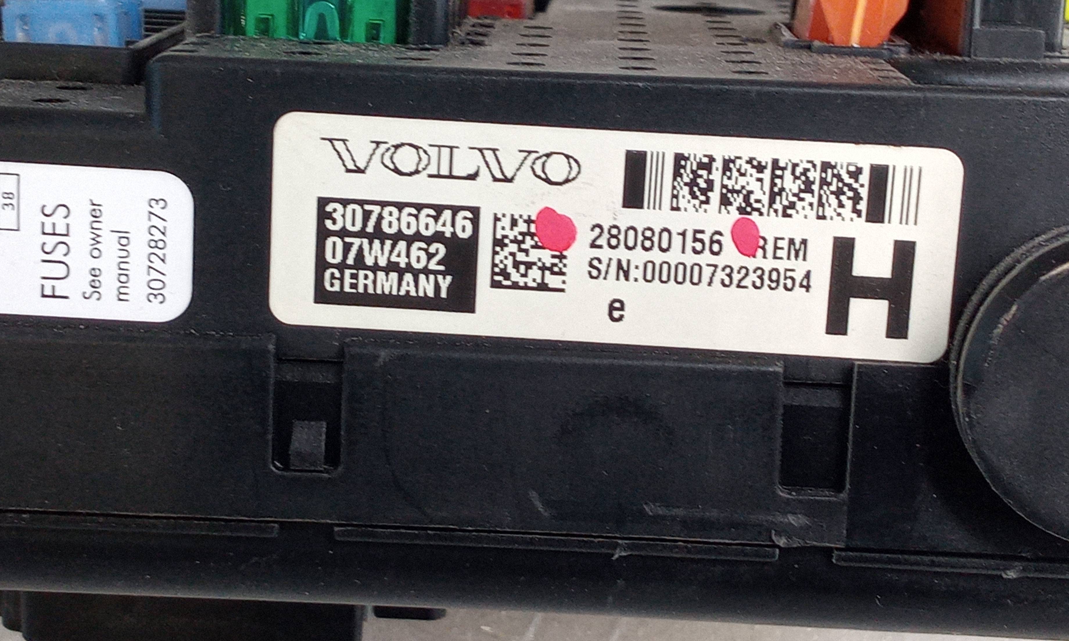 Fuse box 28080156 de Volvo Xc90 2005-2009 - pieza usada