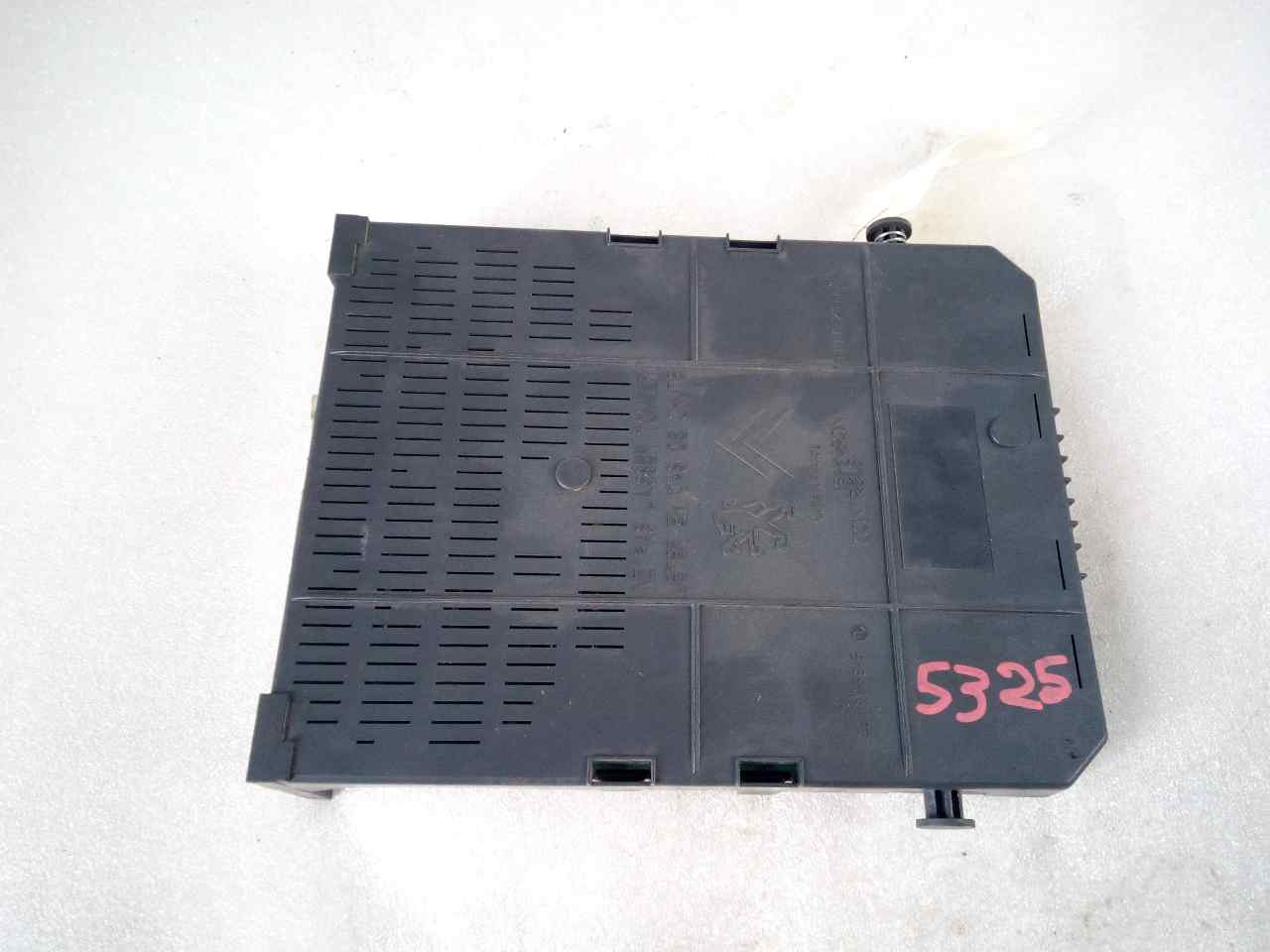 CITROËN C4 1 generation (2004-2011) Fuse Box 966405918002 20070877