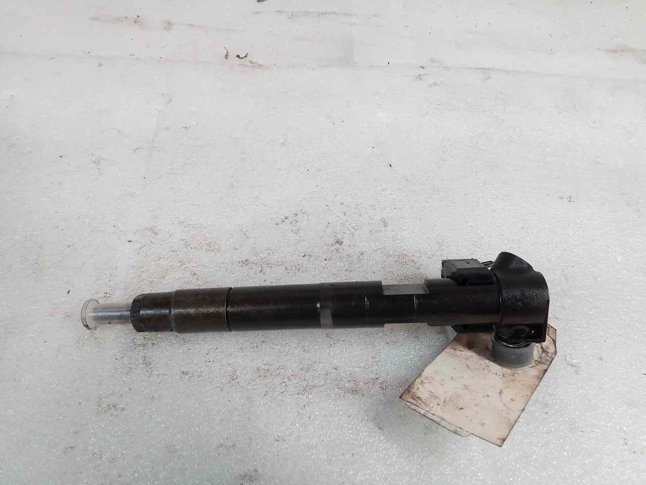 Injecteur 228354010 de Infiniti Q30 2015-2020 con 430000 km - pieza usada