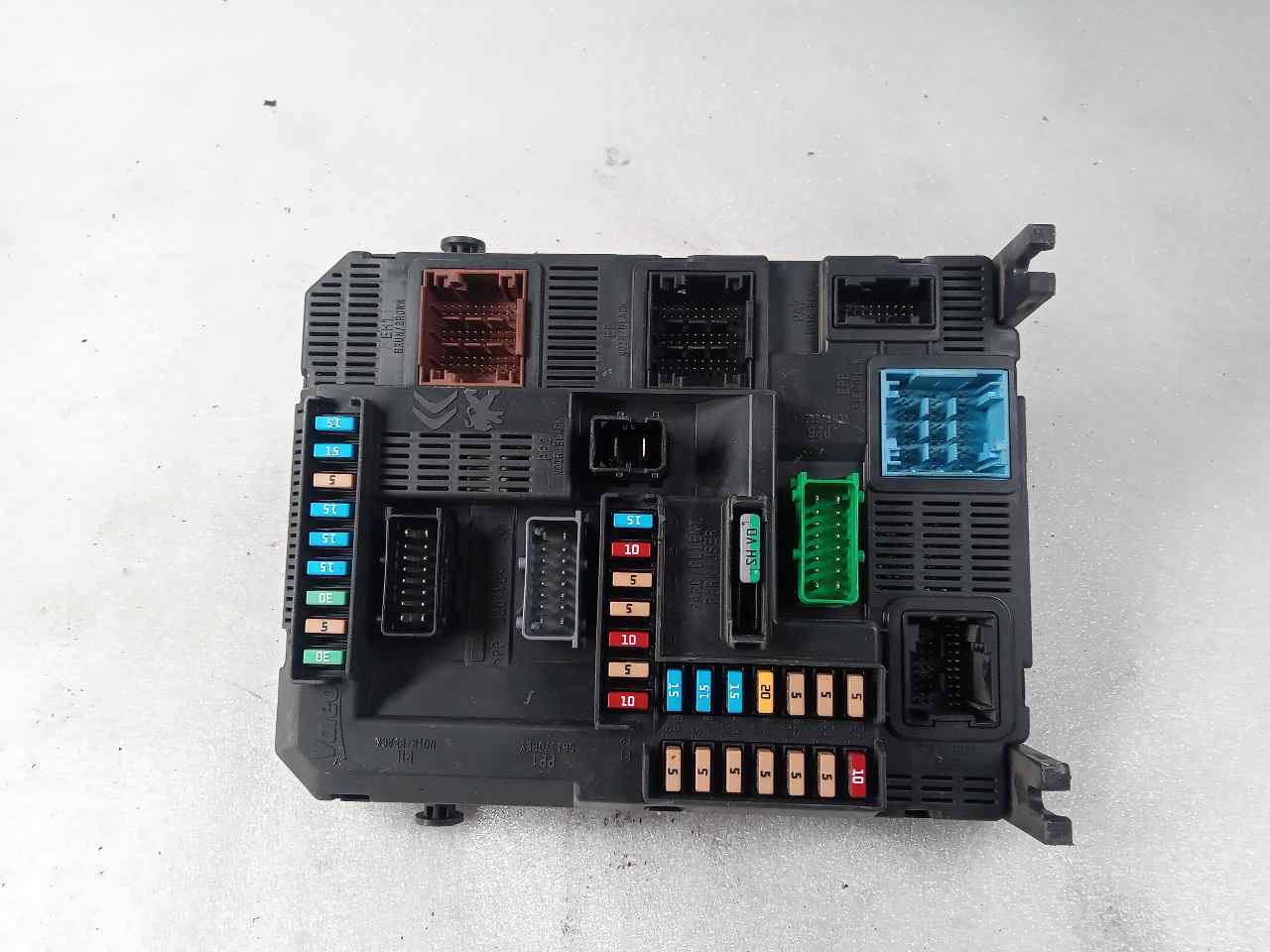 PEUGEOT 208 Peugeot 208 (2012-2015) Fuse Box 9819849680 25321102