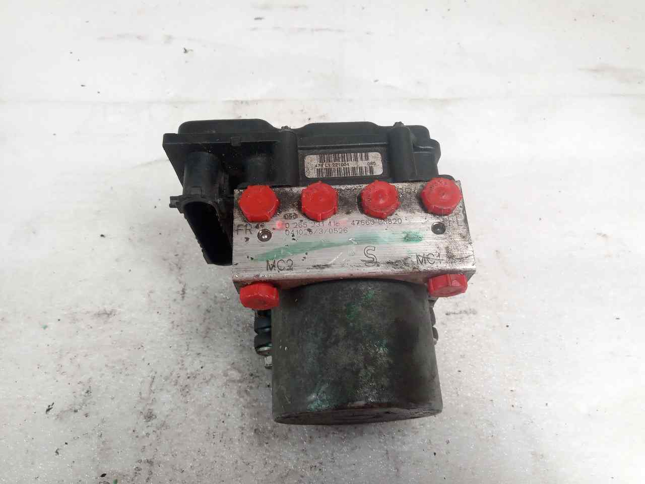 Abs QC15 0265231416 de Nissan Almera (n16/e) 2002-2004 - pieza usada