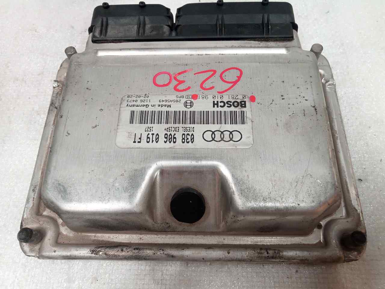 Switchboard engine uce 0281010981 de Audi A3 (8l1) 1997-2001 131 CV - pieza usada