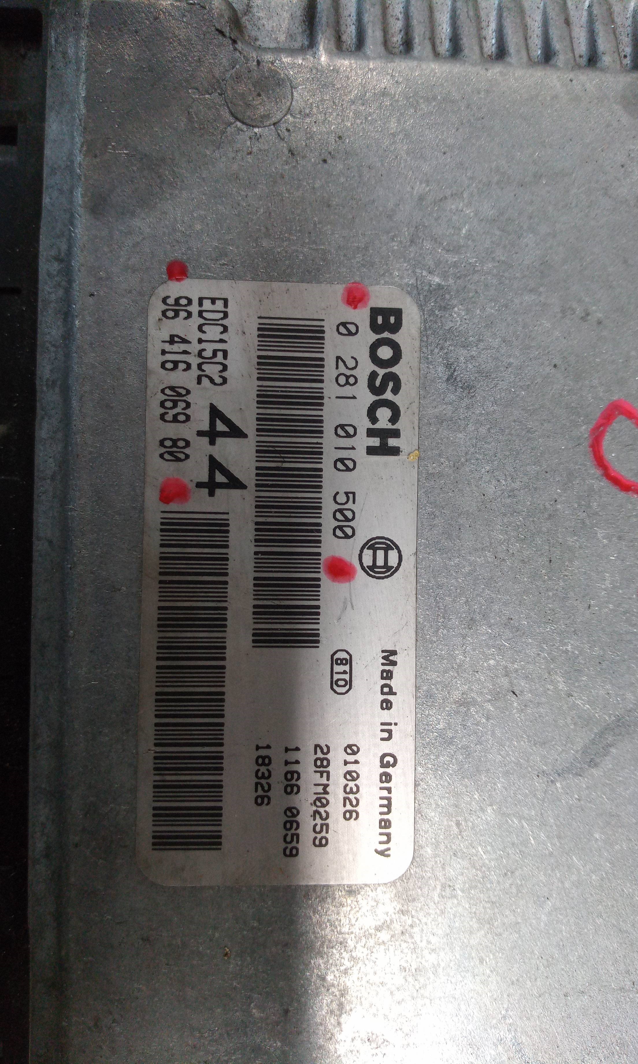 Centralita motor uce 0281010500 de Peugeot 206 hatchback (2a/c) 2004-2005 - pieza usada