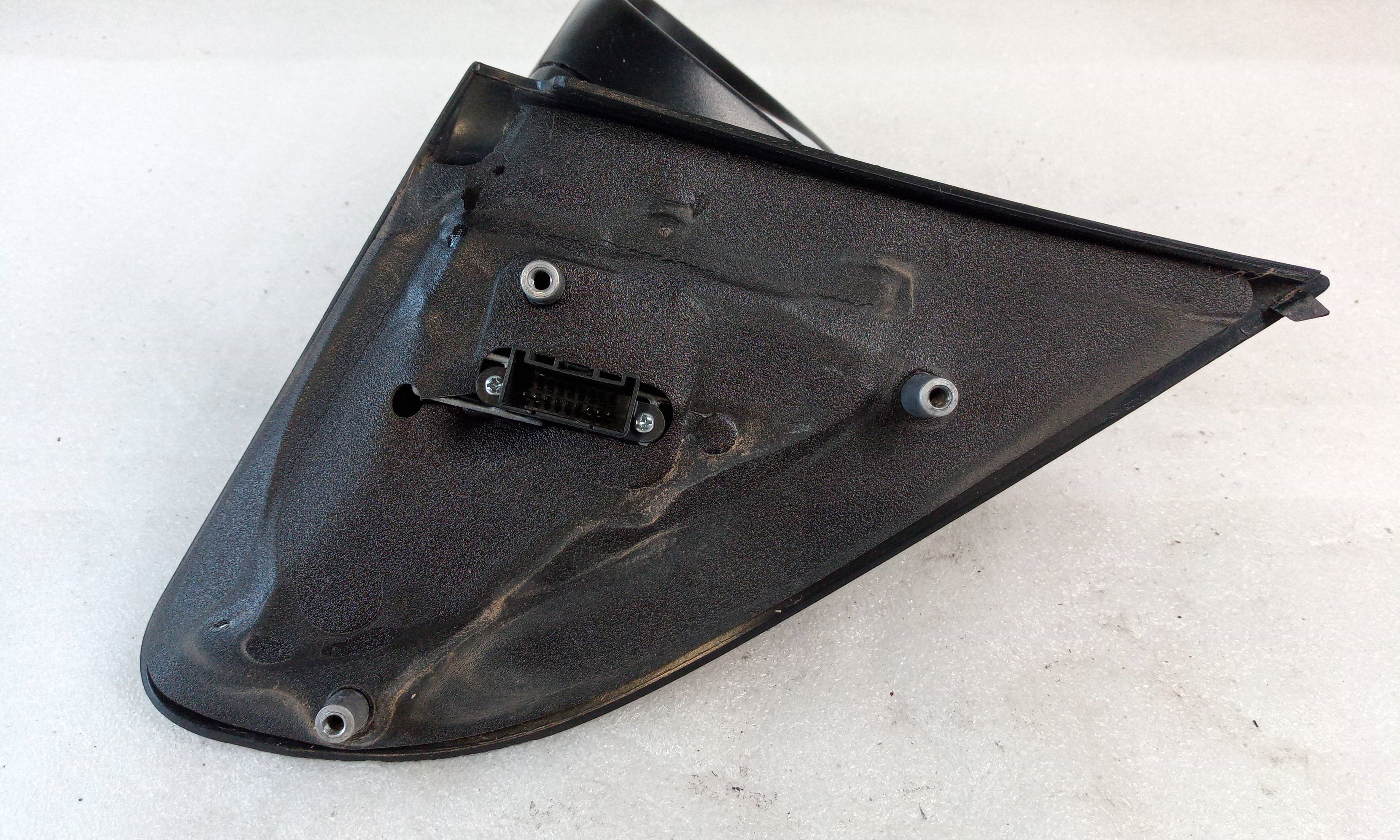 Retrovisor izquierdo 026218 de Opel Corsa c 2003-2005 - pieza usada