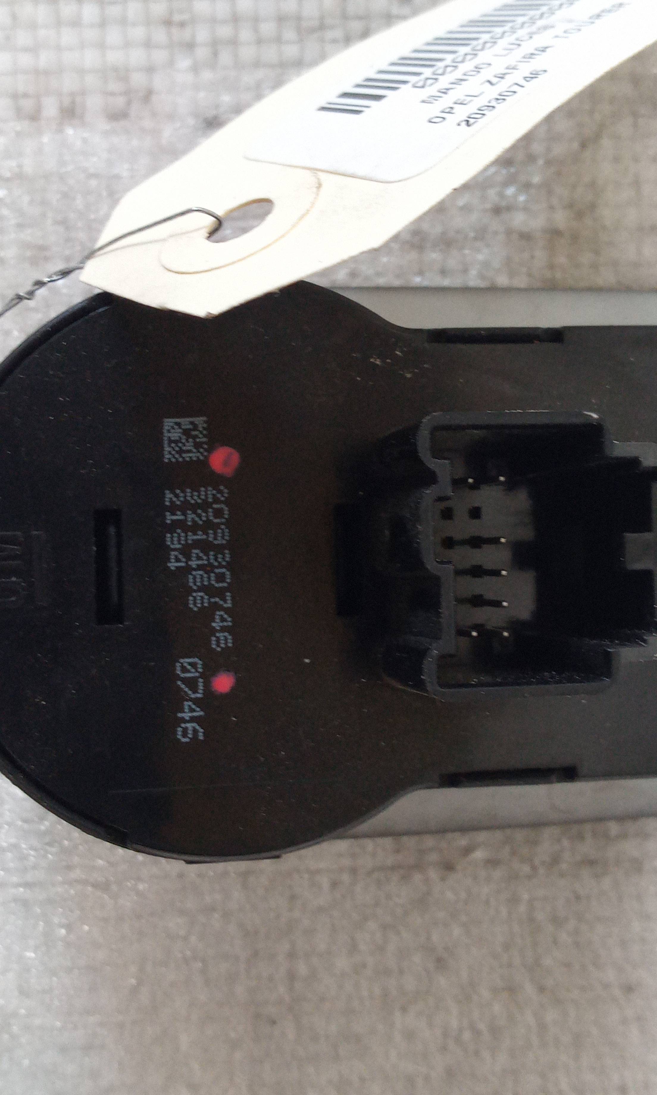 Mando luces A20DTH 20930746 de Opel Zafira c tourer 2010-2013 con 224000 km - pieza usada