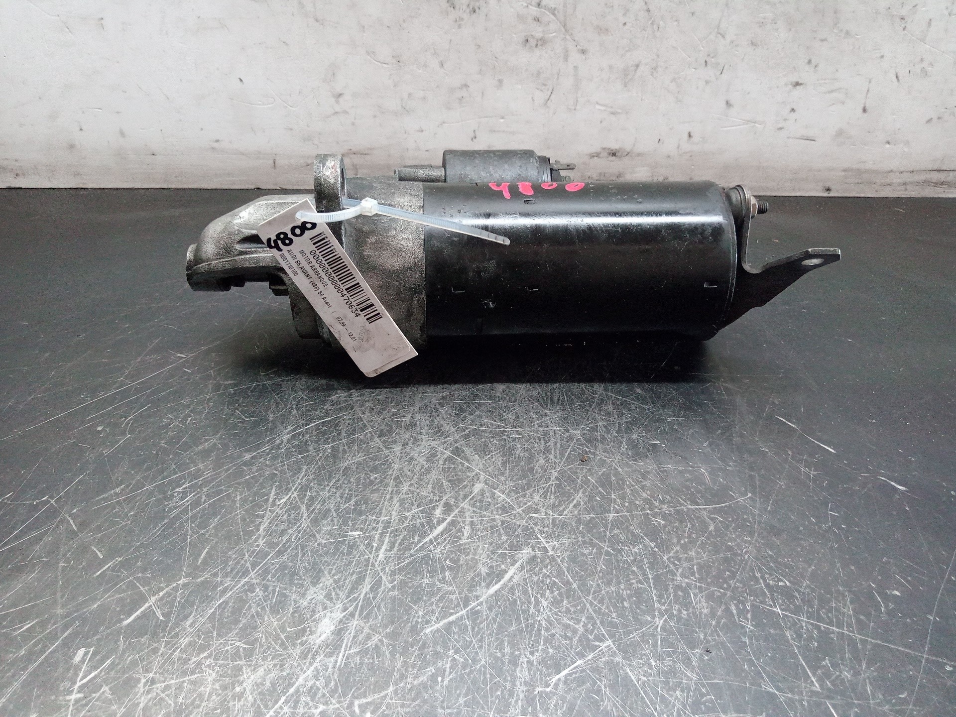 Starter motor AQJ 0001110100 de Audi S6 avant (4b6) 1997-2005 340 CV - pieza usada