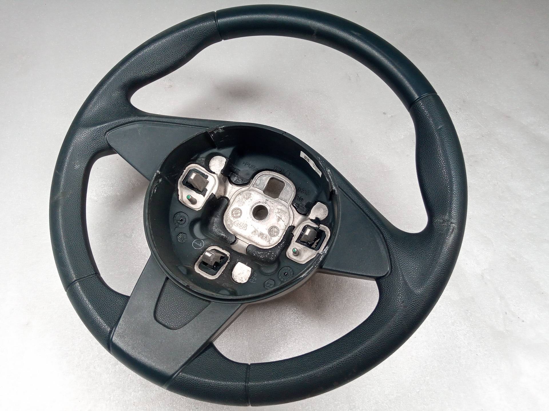 FORD Ka 2 generation (2008-2020) Steering Wheel 61990120A 24827452