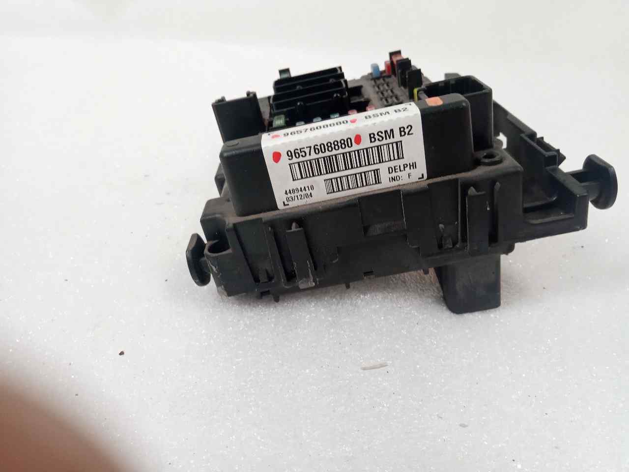 PEUGEOT 206 1 generation (1998-2009) Fuse Box 9657608880 23800730