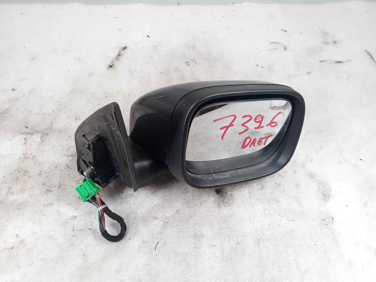 VOLVO XC90 1 generation (2002-2014) Right Side Wing Mirror 3303006 24828726