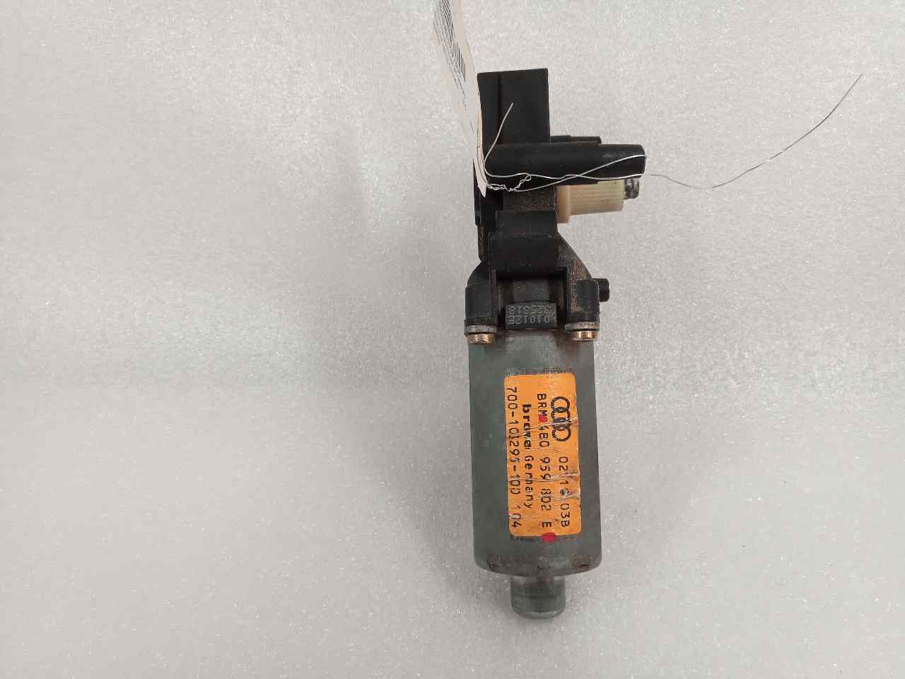 AUDI A6 C5/4B (1997-2004) Front Right Door Window Control Motor 4B0959802E 24827231