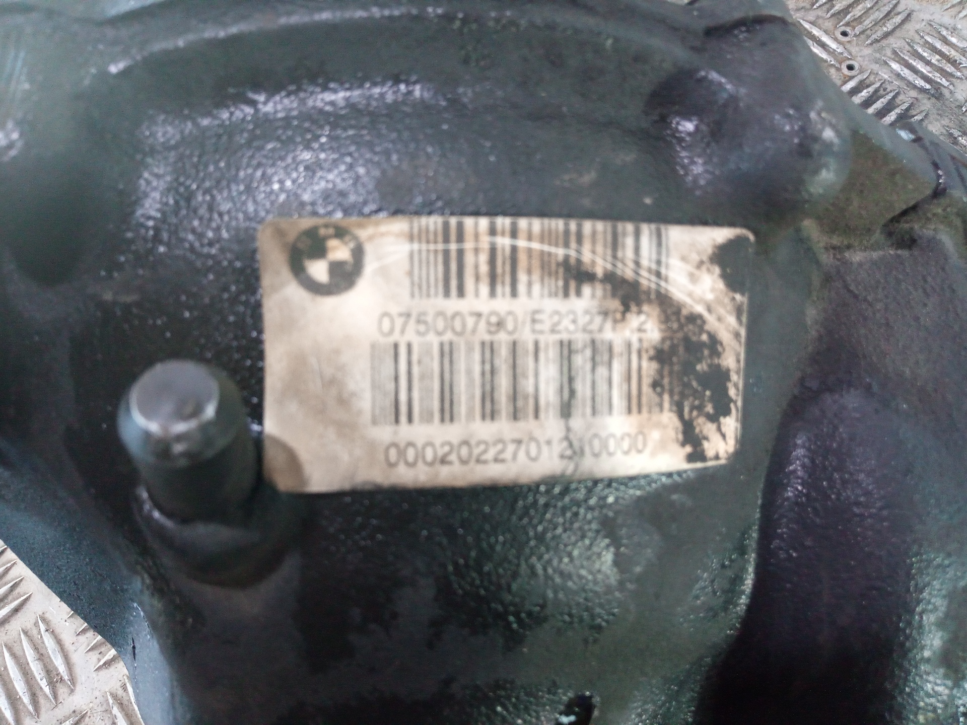 Différentiel avant 14288320 de Bmw 3 touring (e46) 1999-2005 184 CV - pieza usada