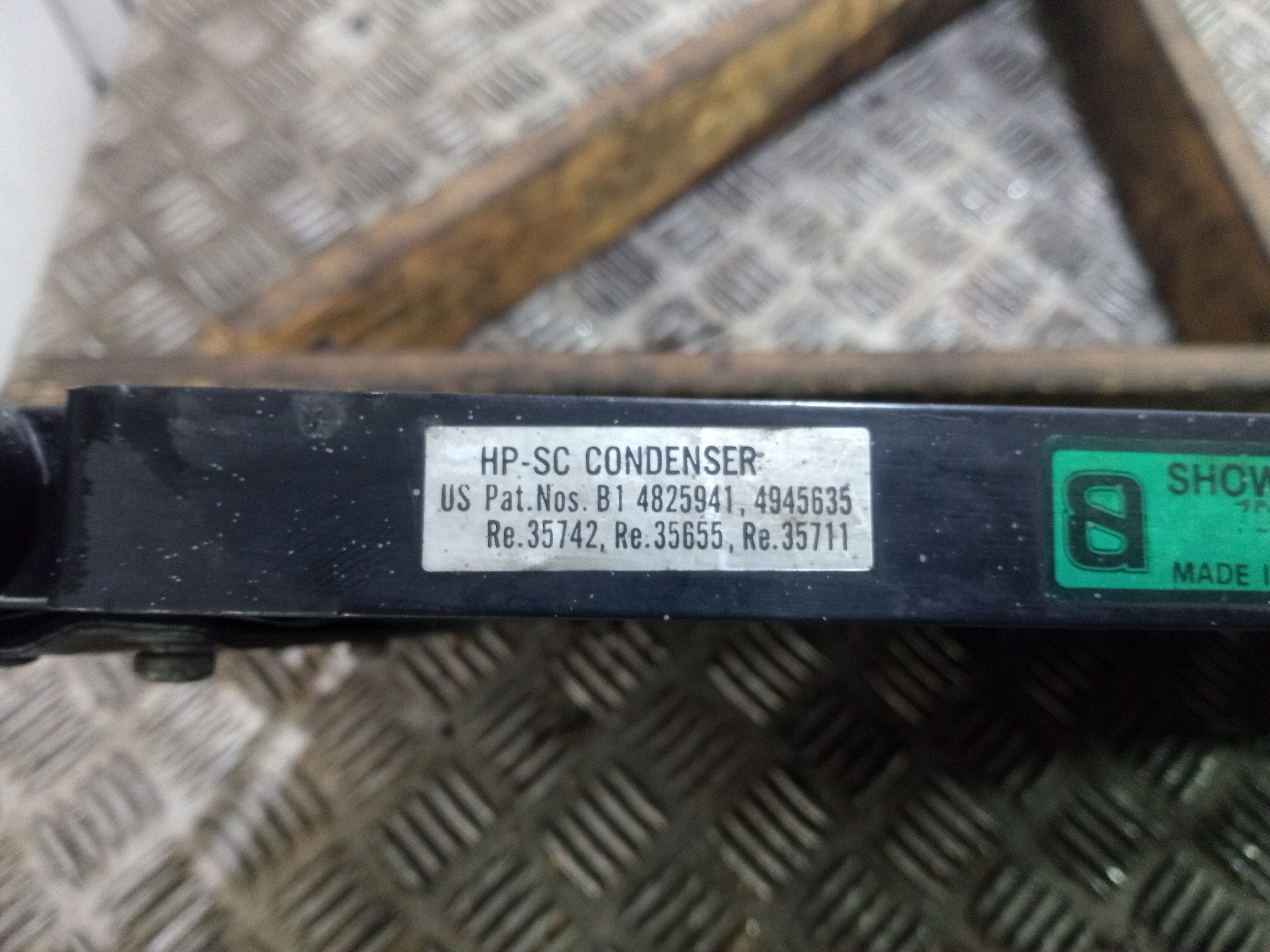 Condensador / radiador aire acondicionado 4825941 de Volkswagen California t4 camper (7dj, 7dk, 70j) 0-0 75 CV - pieza usada