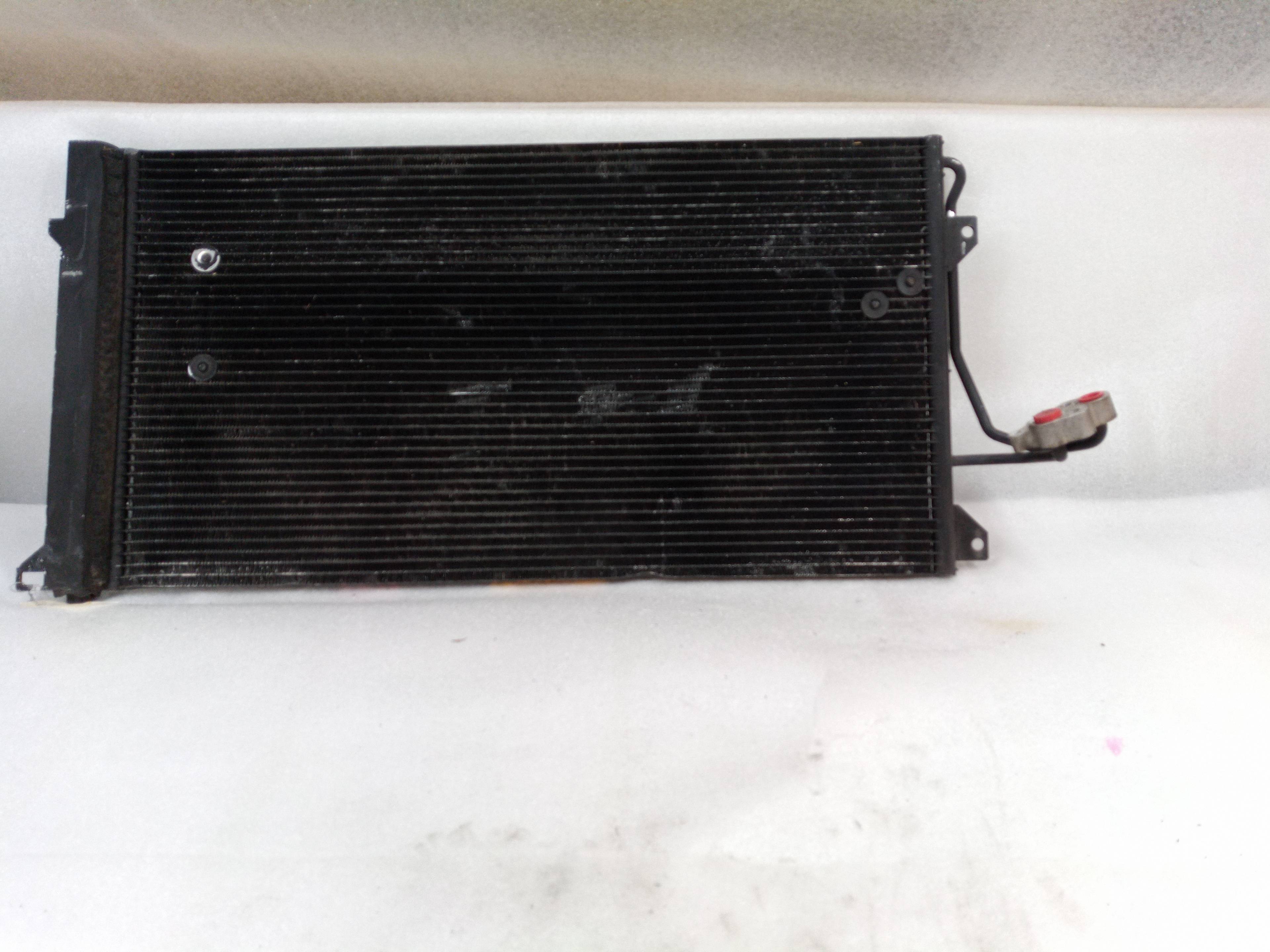 AUDI Q7 4L (2005-2015) Охлаждающий радиатор 4L0260401A 24827955