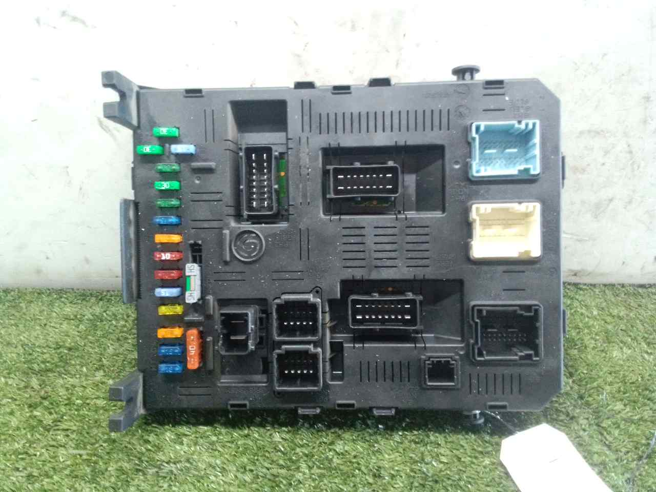 CITROËN C4 1 generation (2004-2011) Fuse Box 9656530580 20060618