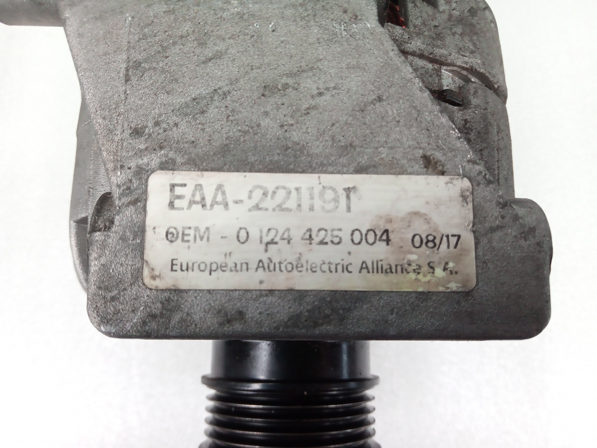 Alternador EAA221191 de Opel Vectra c (z02) 2002-2004 122 CV - pieza usada