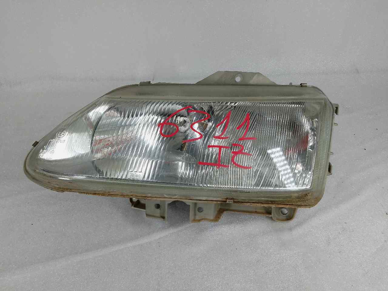 RENAULT Espace 3 generation (1996-2002) Front Left Headlight 7700820118 20084620