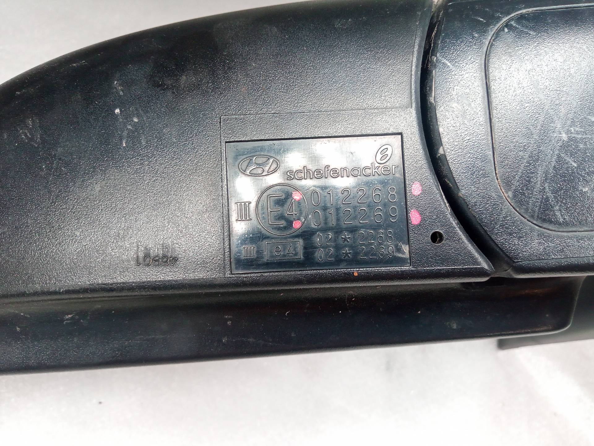 Aussenspiegel rechts D4EA 012268 de Hyundai Tucson (jm) 2006-2010 113 CV - pieza usada