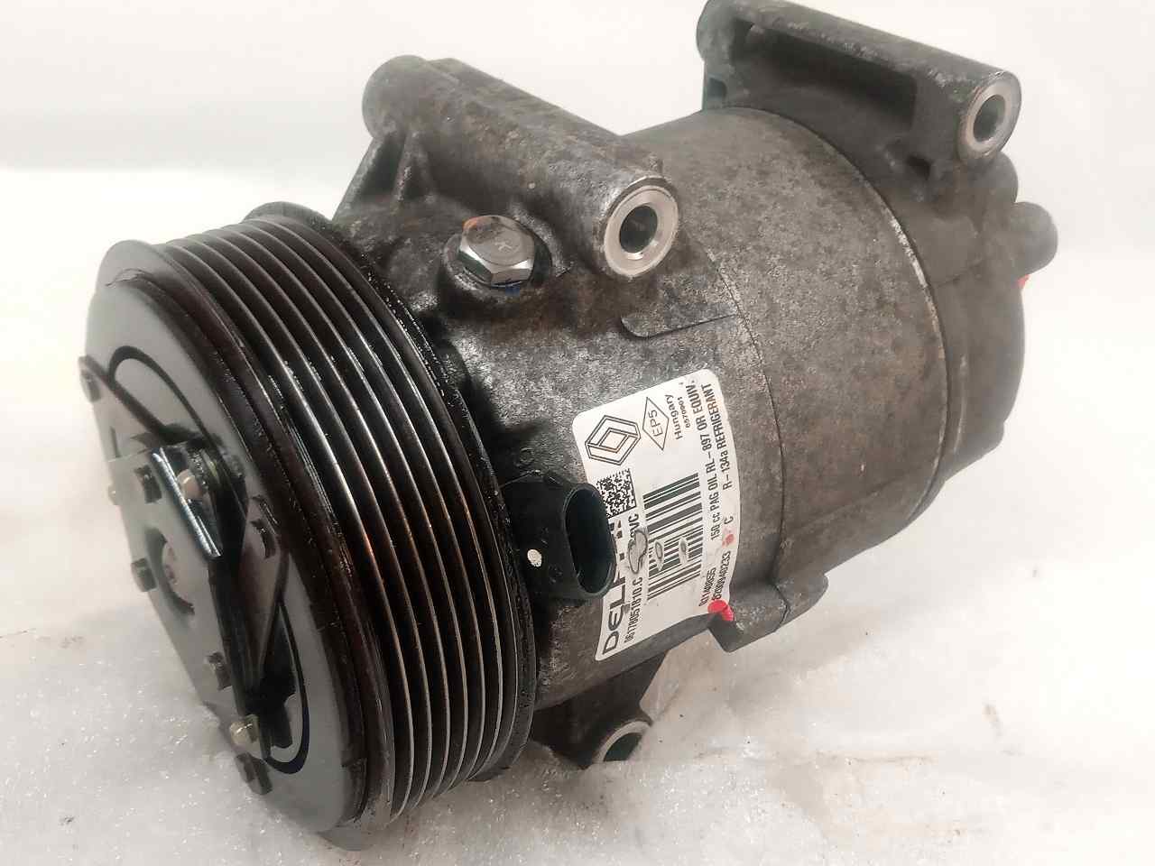 RENAULT Megane 3 generation (2008-2020) Air Condition Pump 8200940233 23802329