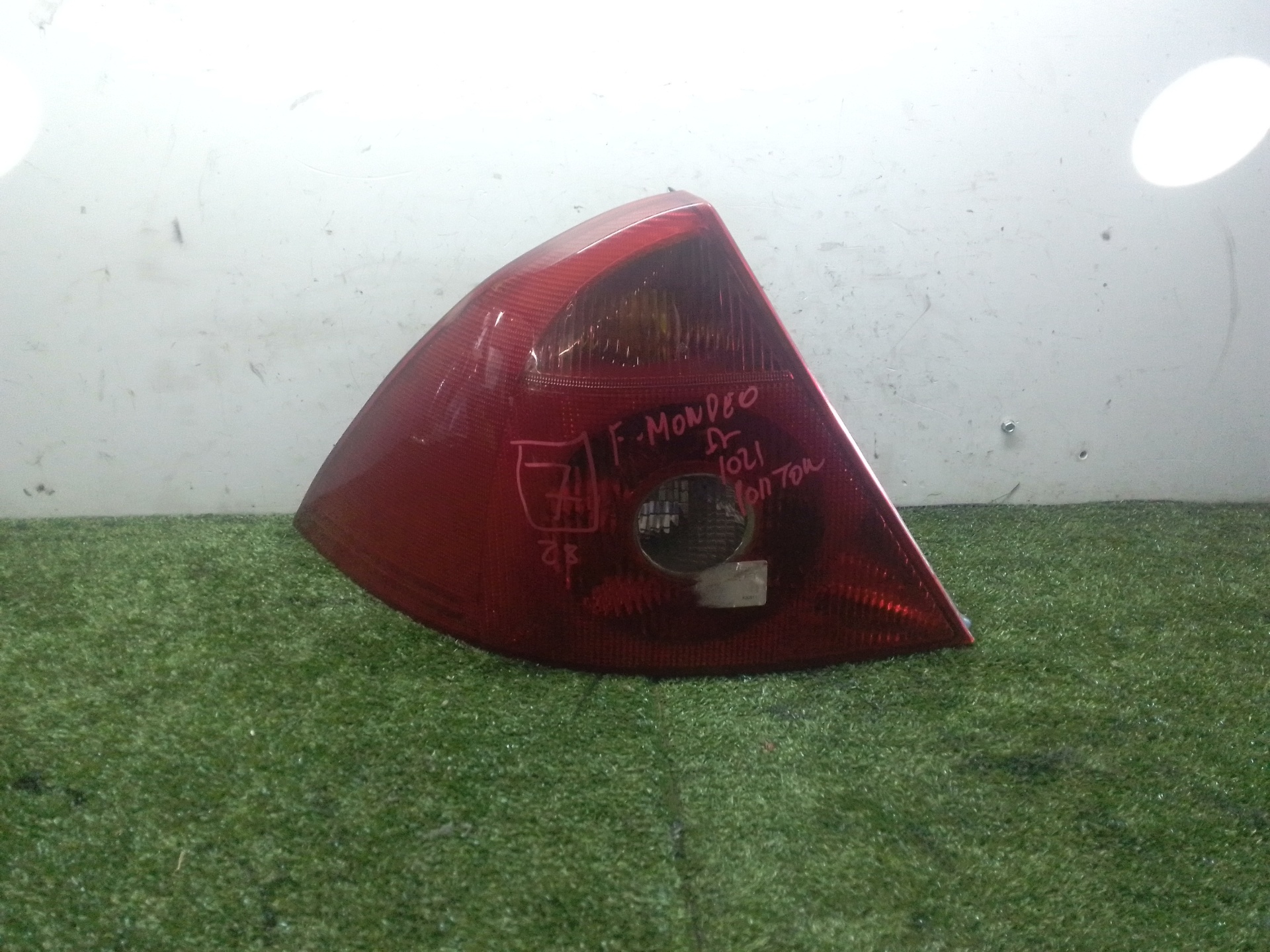 FORD Mondeo 3 generation (2000-2007) Rear Left Taillight 1S7113405A 20048957