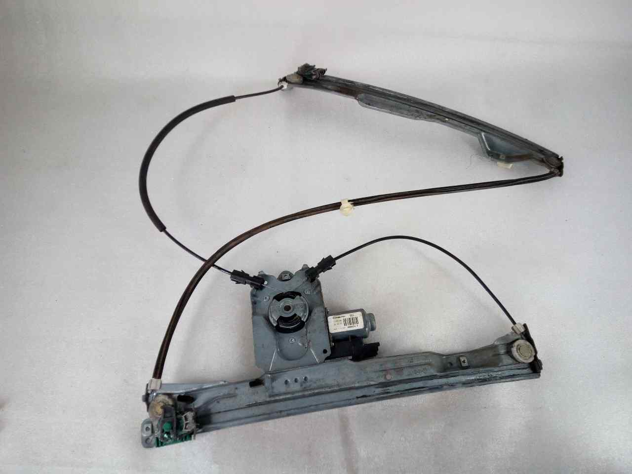 RENAULT Clio 3 generation (2005-2012) Front Left Door Window Regulator 400854F 20069430