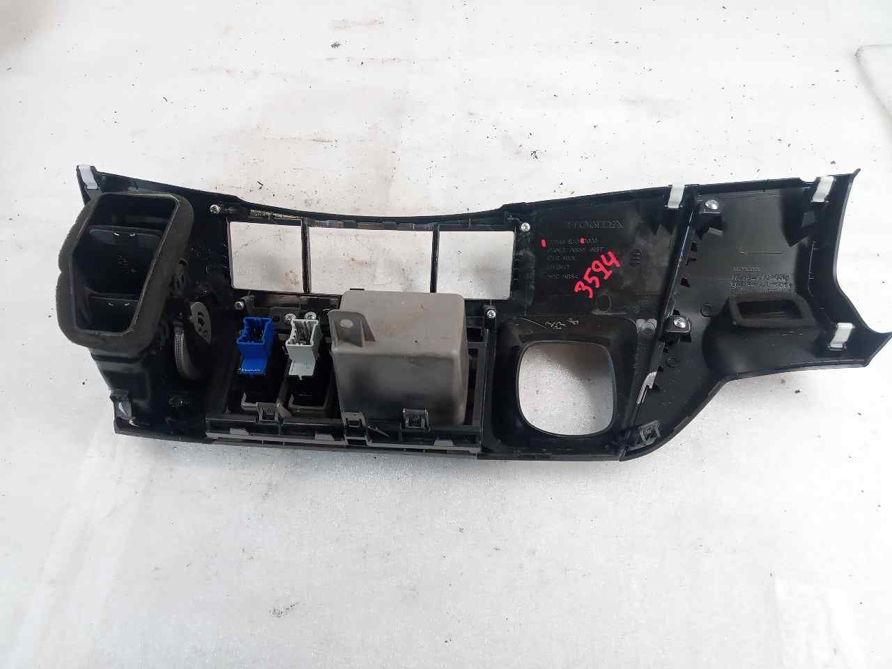 Embellecedor salpicadero N22A1 77260SJD de Honda Fr-v (be) 2005-0 140 CV - pieza usada