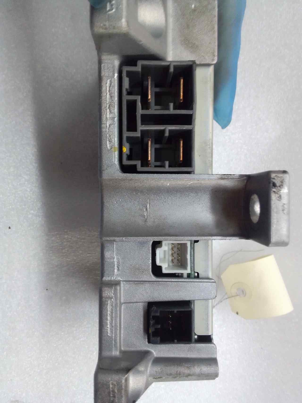 Módulo electronico 4A90 A1351505979 de Mitsubishi Colt berlina 5 (z30a) 2010-0 95 CV - pieza usada
