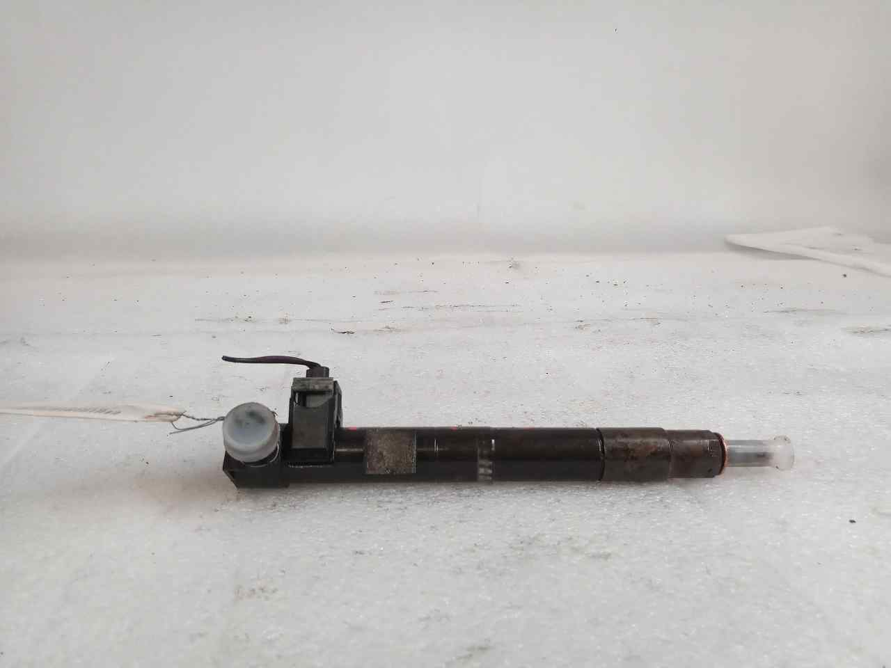 Injecteur 228354010 de Infiniti Q30 2015-2020 con 430000 km - pieza usada
