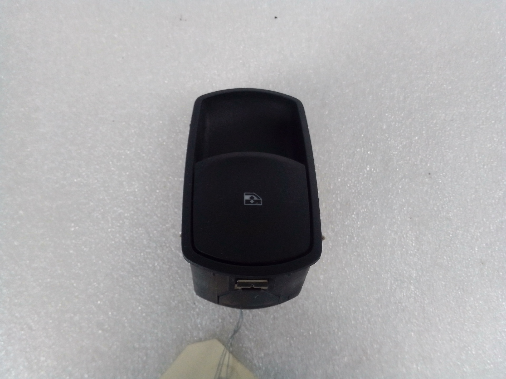 OPEL Corsa D (2006-2020) Кнопка стеклоподъемника передней правой двери 315625731 20031676