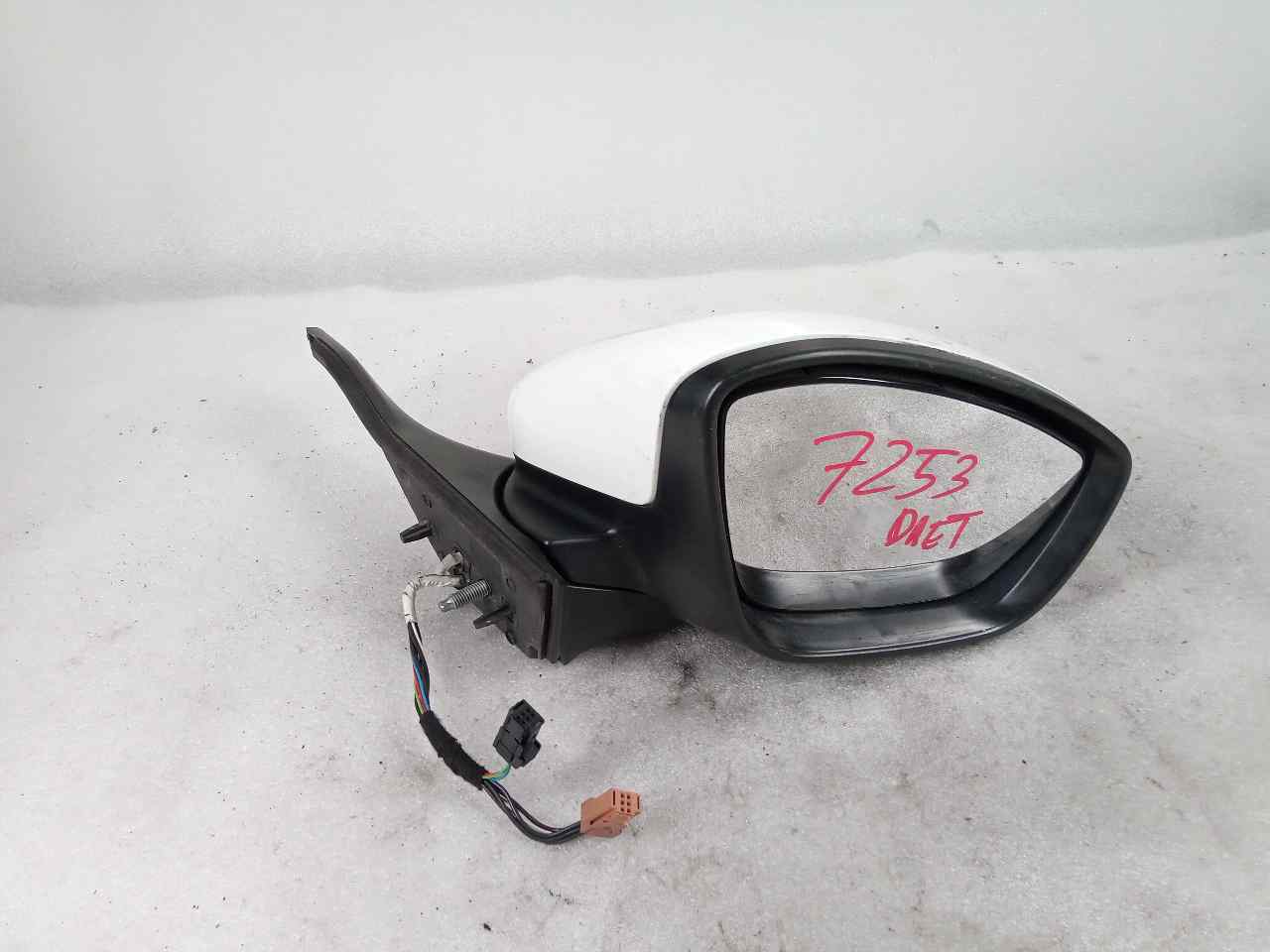 PEUGEOT 208 Peugeot 208 (2012-2015) Right Side Wing Mirror 232673078 24828615