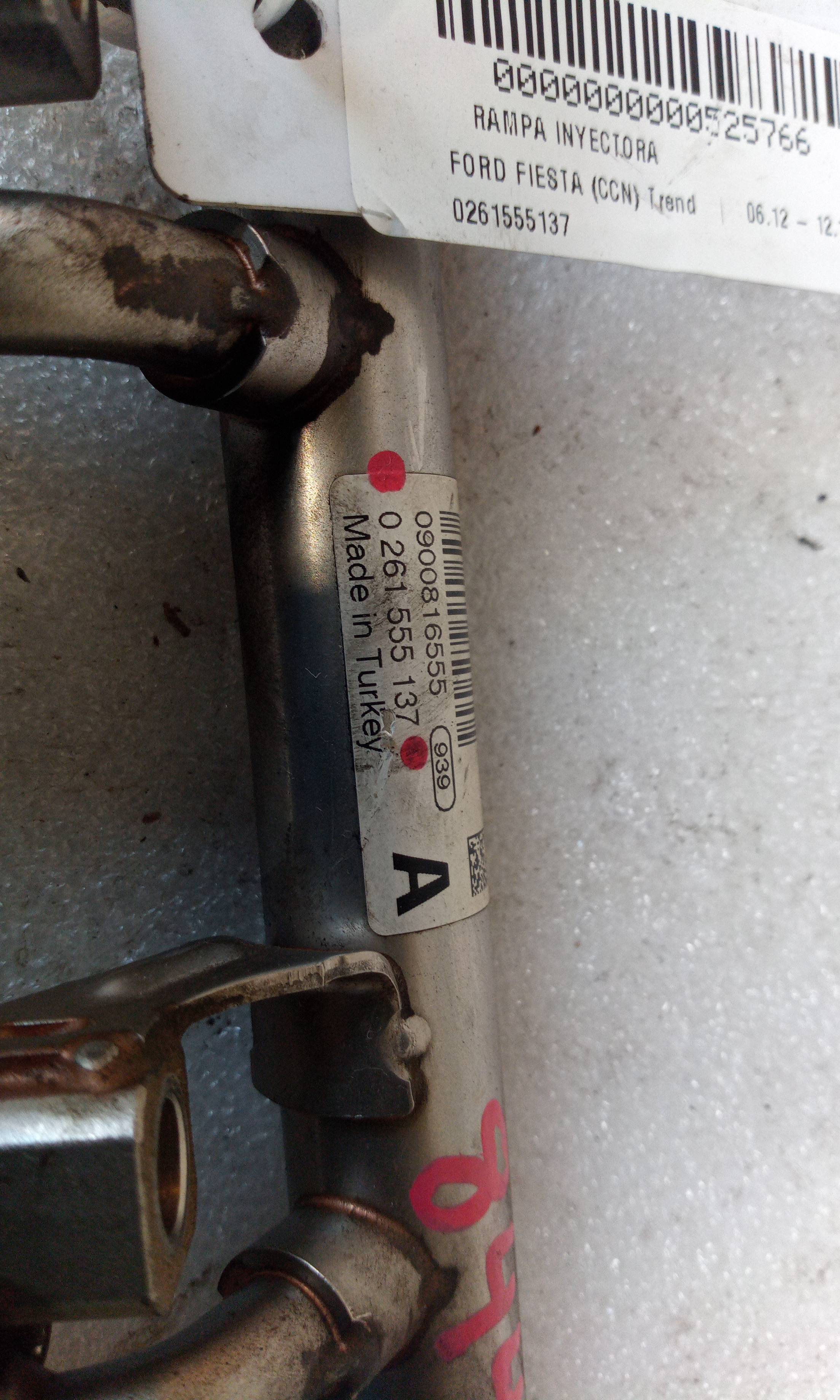 Rampa inyectora 0261555137 de Ford Fiesta vi (cb1, ccn) 2008-2017 - pieza usada