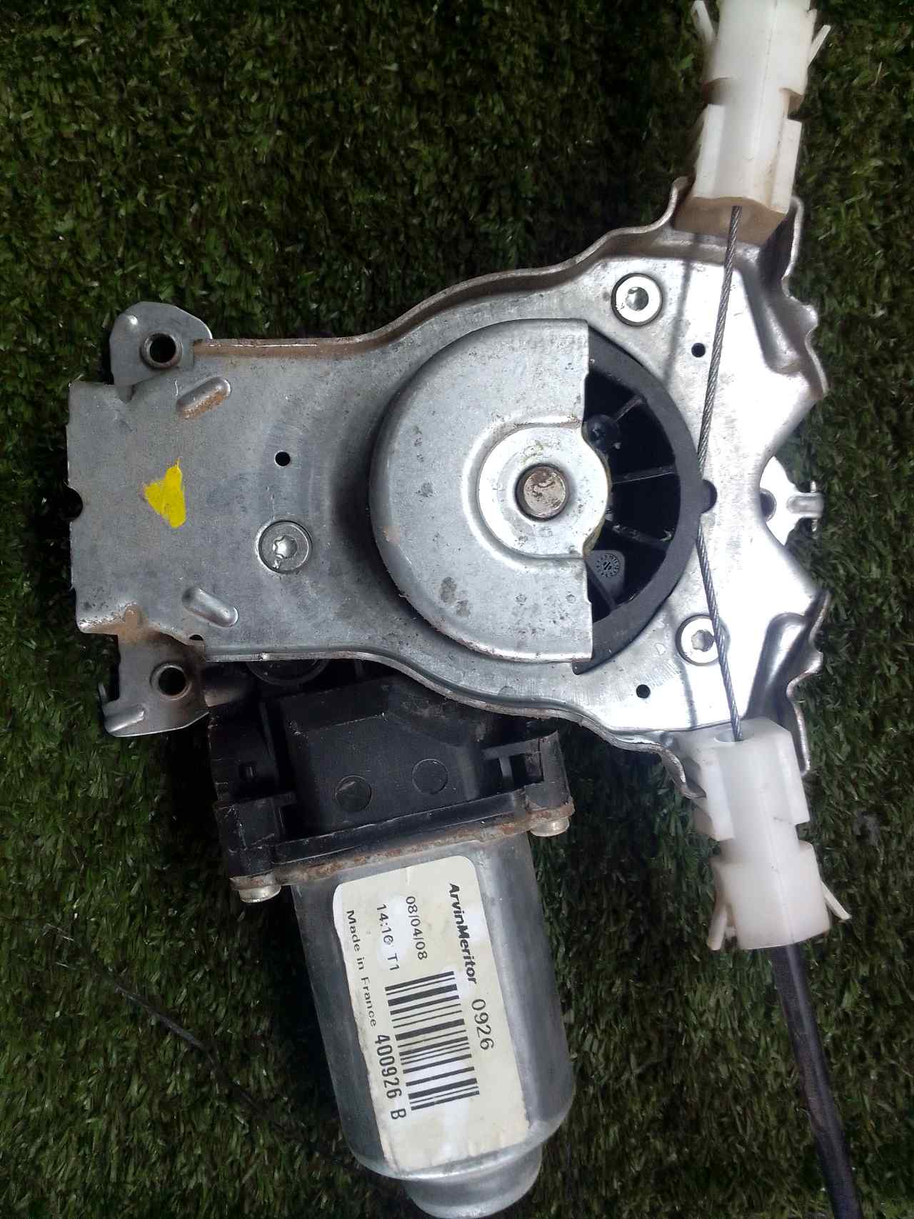 Elevalunas trasero derecho 400926B de Nissan Pathfinder (r51) 2005-2016 - pieza usada