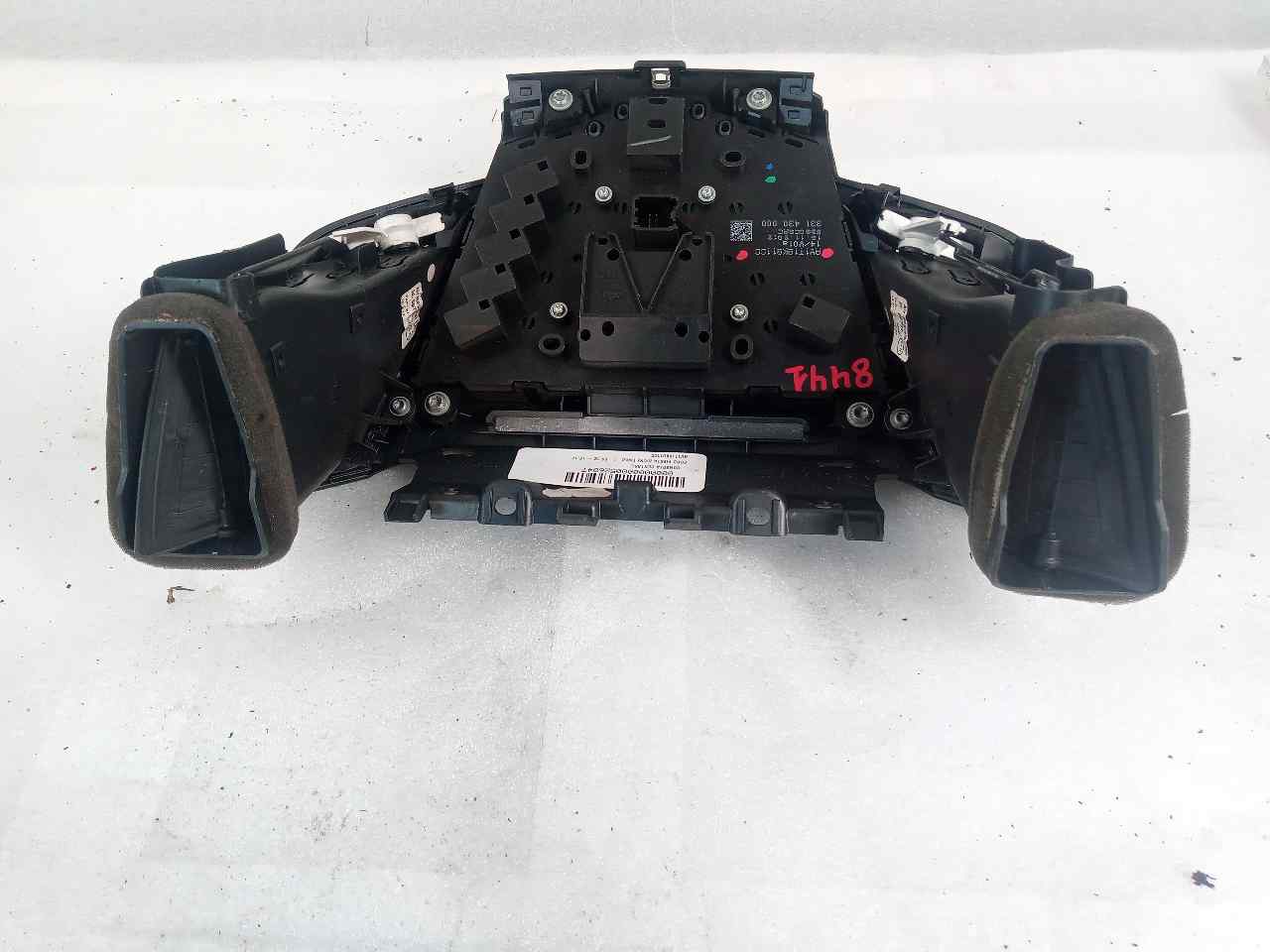 Consola central AV1T18K811CC de Ford Fiesta vi (cb1, ccn) 2008-2017 - pieza usada