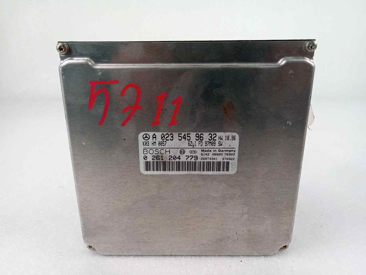 MERCEDES-BENZ E-Class W210 (1995-2002) Moottorin ohjausyksikkö ECU 0261204779 23800510