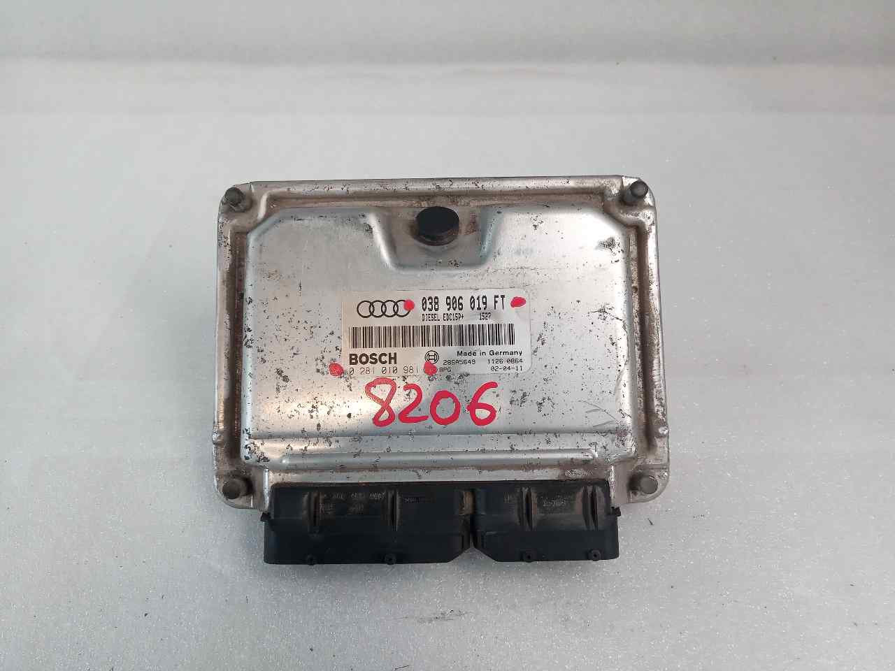 Switchboard engine uce 0281010981 de Audi A3 (8l) 1996-2002 - pieza usada