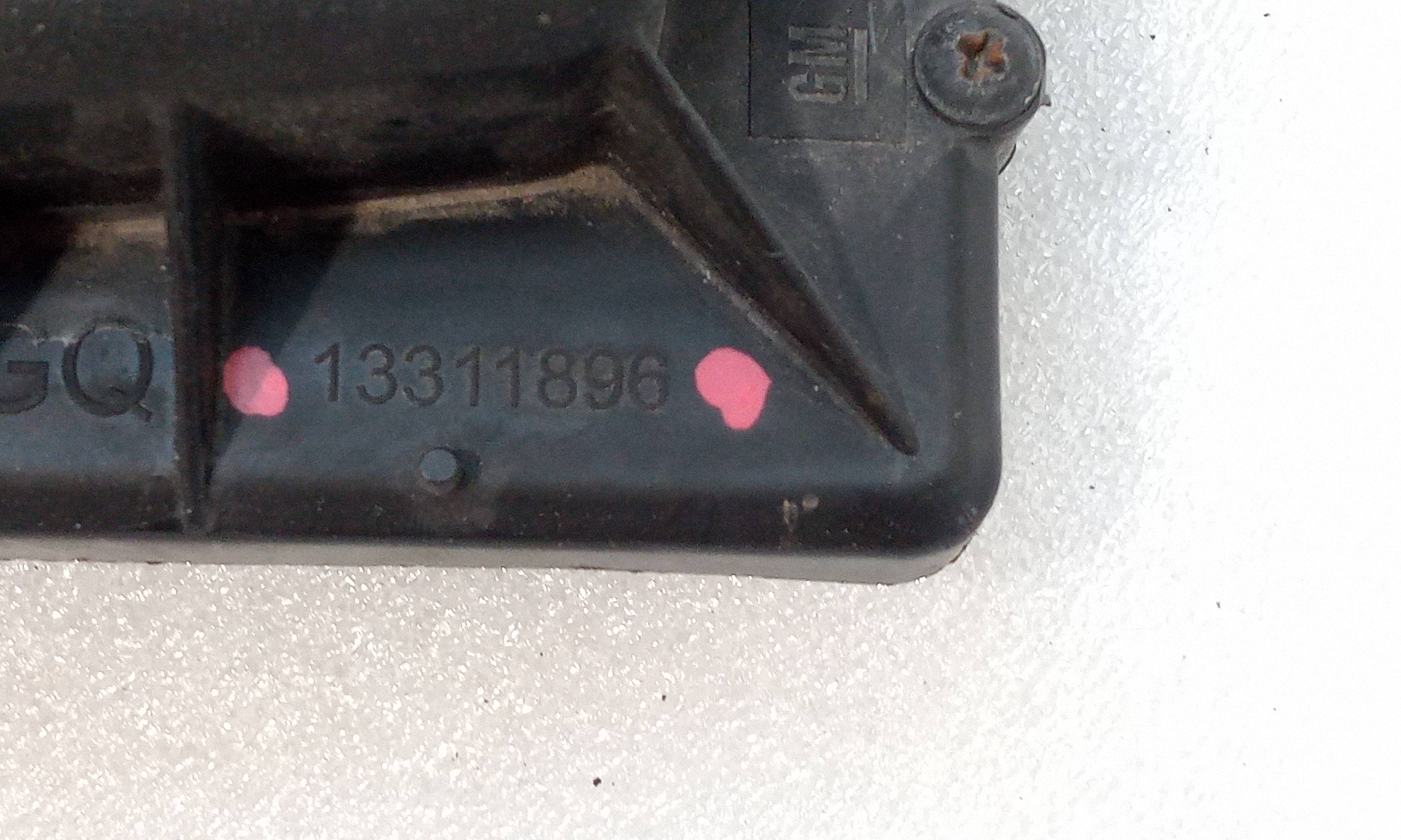 Caja del filtro aire A20DTH 13311896 de Opel Zafira c tourer 2010-2013 con 224000 km - pieza usada