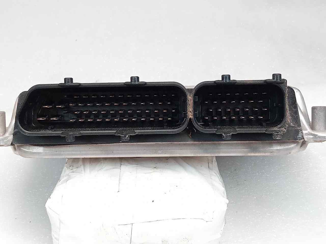 Centralita motor uce AEX 0261207178 de Volkswagen Polo (6n2) 1999-2001 60 CV - pieza usada