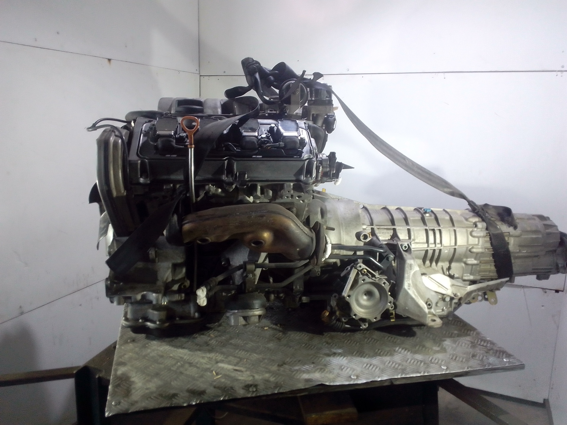 AUDI A8 D2/4D (1994-2002) Engine AEW 20043983