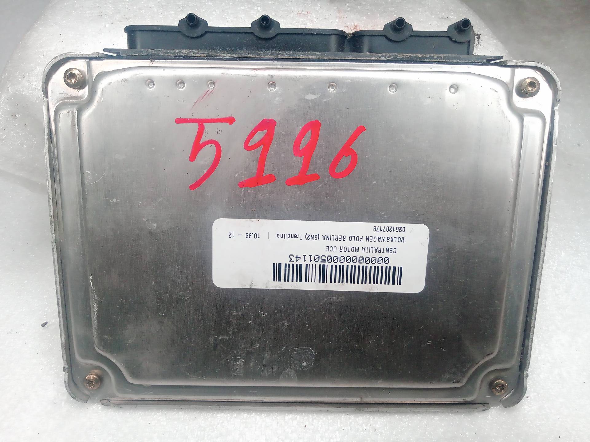 Centralita motor uce AKK 0261207178 de Volkswagen Polo (6n2) 1999-2001 60 CV - pieza usada